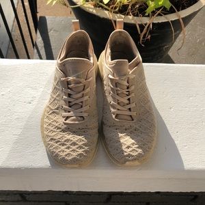 APL Techloom Phantom in Nude
